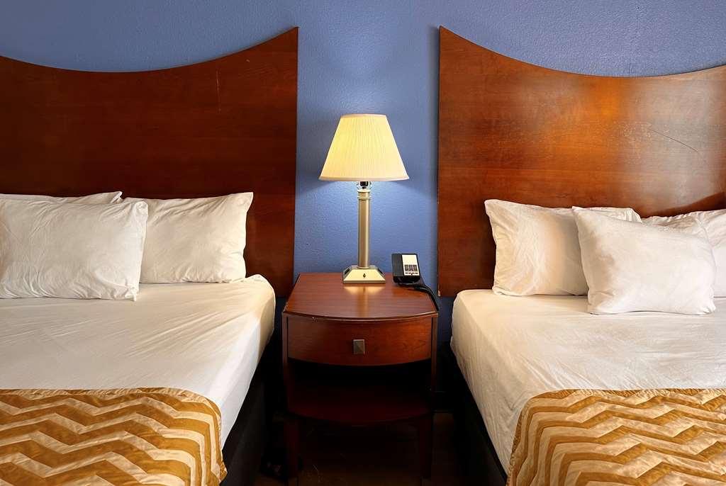 Travelodge By Wyndham Fort Wayne North Habitación foto